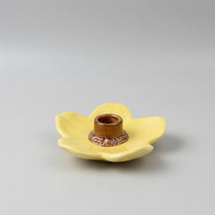 Castiçal flower amarelo