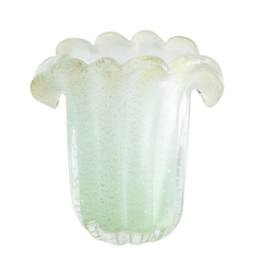 Vaso leque G verde opalina com pó de ouro