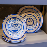 Conjunto de pratos rótulos de queijo