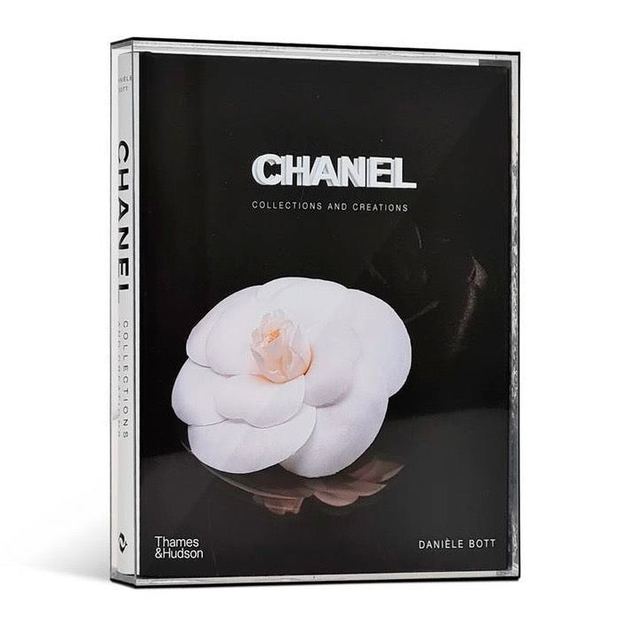 Livro Chanel + capa acrilica